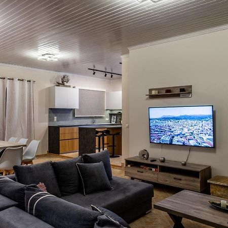 G.R Luxury Apartment Kalligoni Buitenkant foto