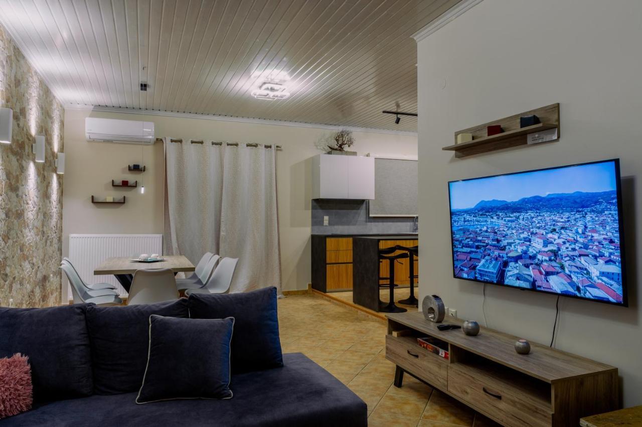 G.R Luxury Apartment Kalligoni Buitenkant foto