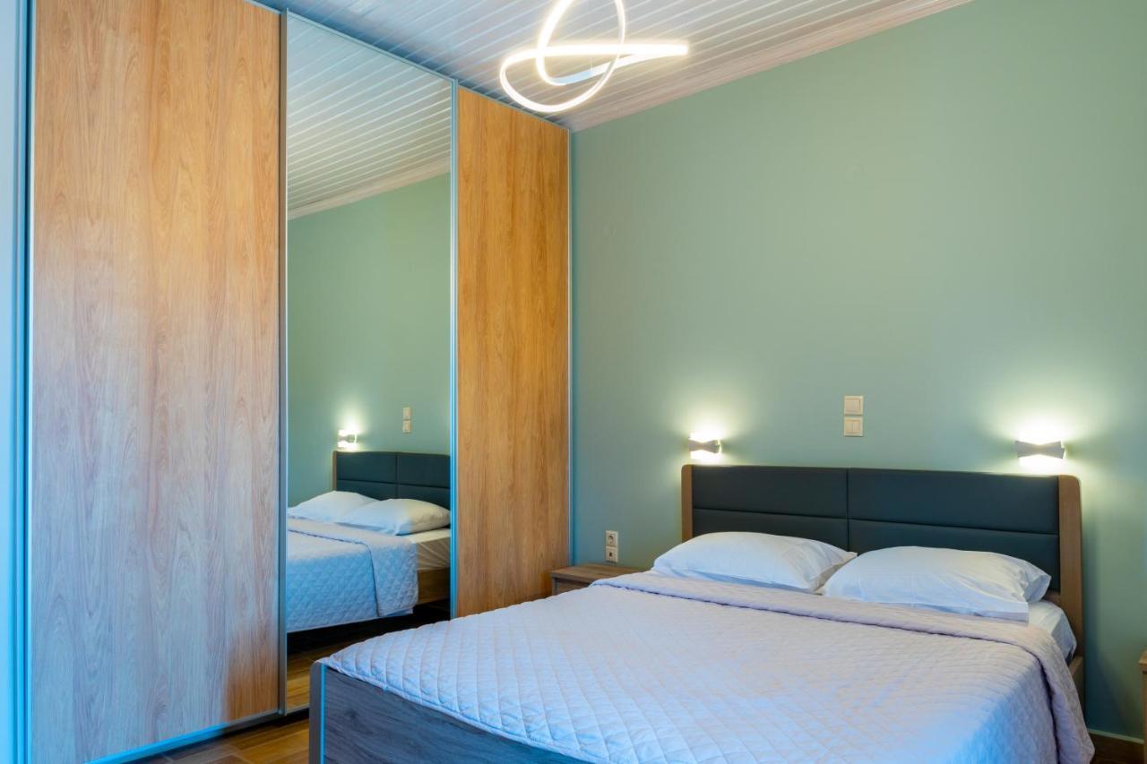 G.R Luxury Apartment Kalligoni Buitenkant foto